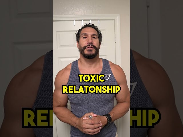 Signs That You Are In A Toxic Relationship ☠️ (RUN AWAY!)