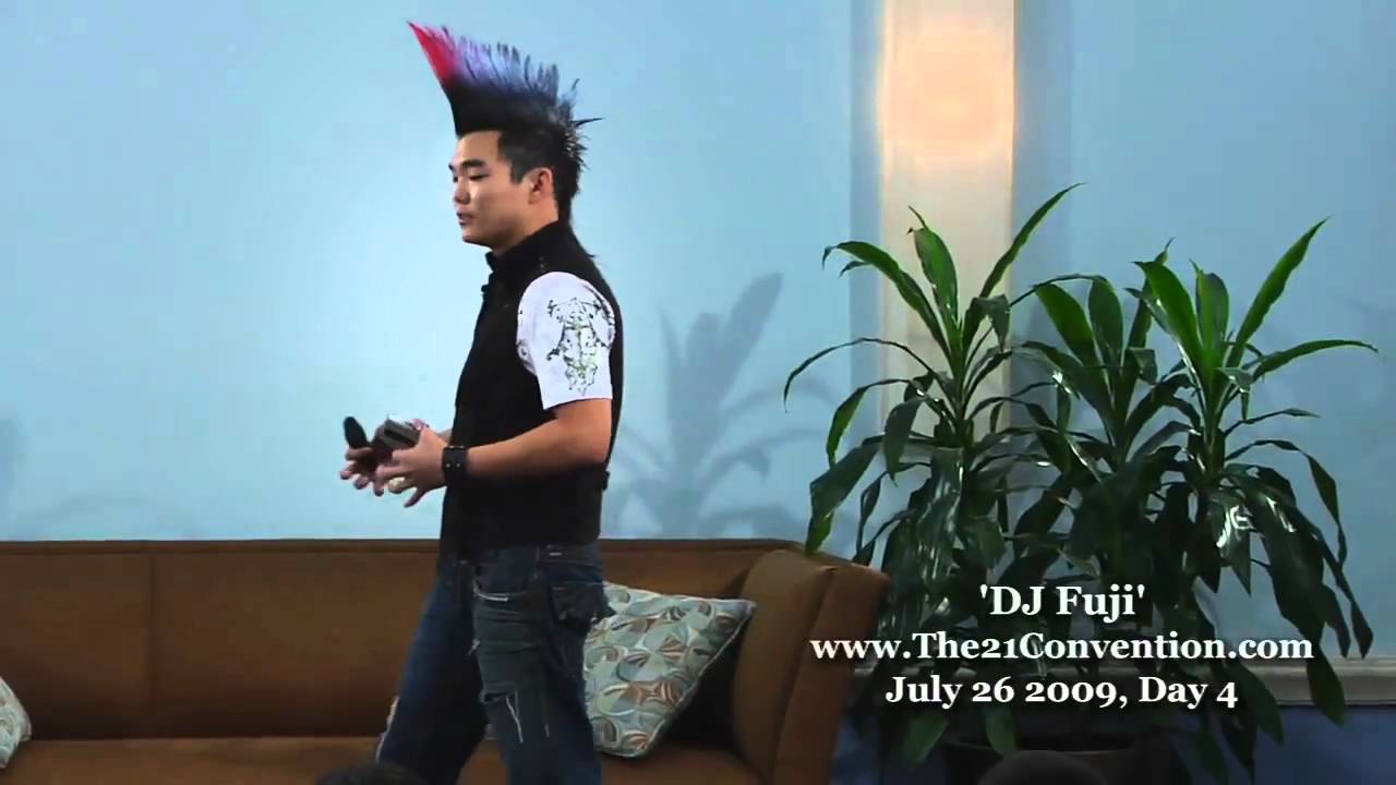 Dj Fuji at The 21 Convention 2009